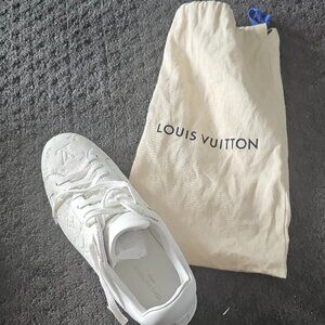 Louis Vuitton Monogram White Sneakers Size 9